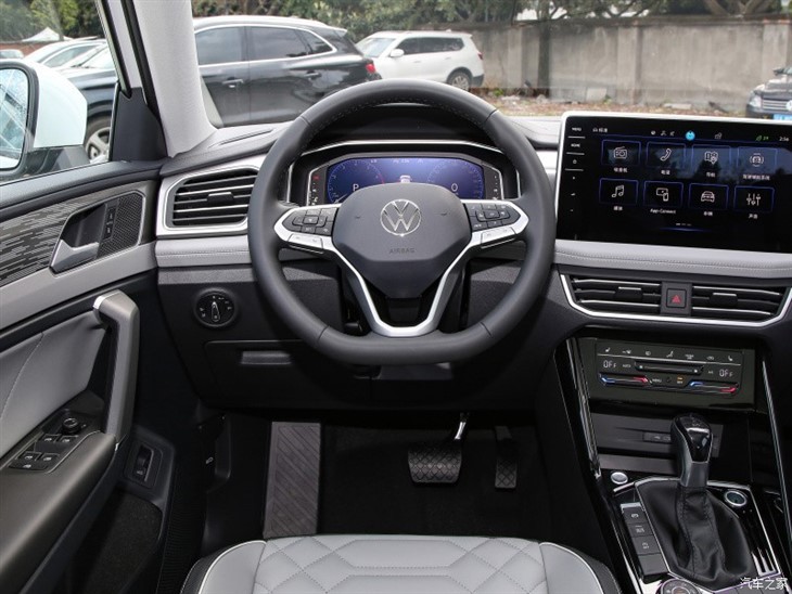 FAW - Volkswagen / Tanyue 380 R-LINE AWD SUV