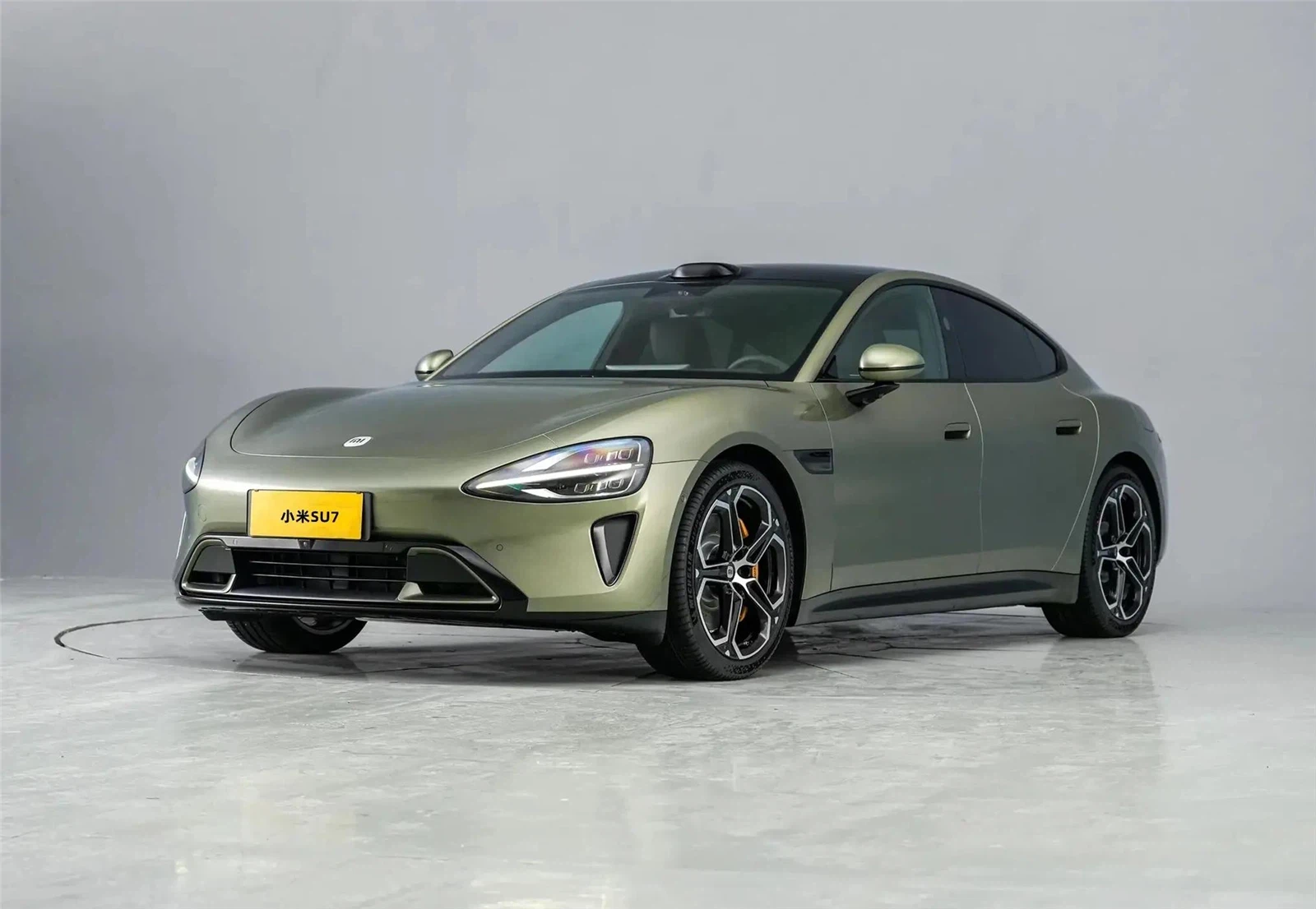 Xiaomi SU7 セルフドライブピュアエレクトリックセダン